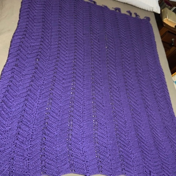 hand crochet purple fringe ripple Afghan - Picture 1 of 4